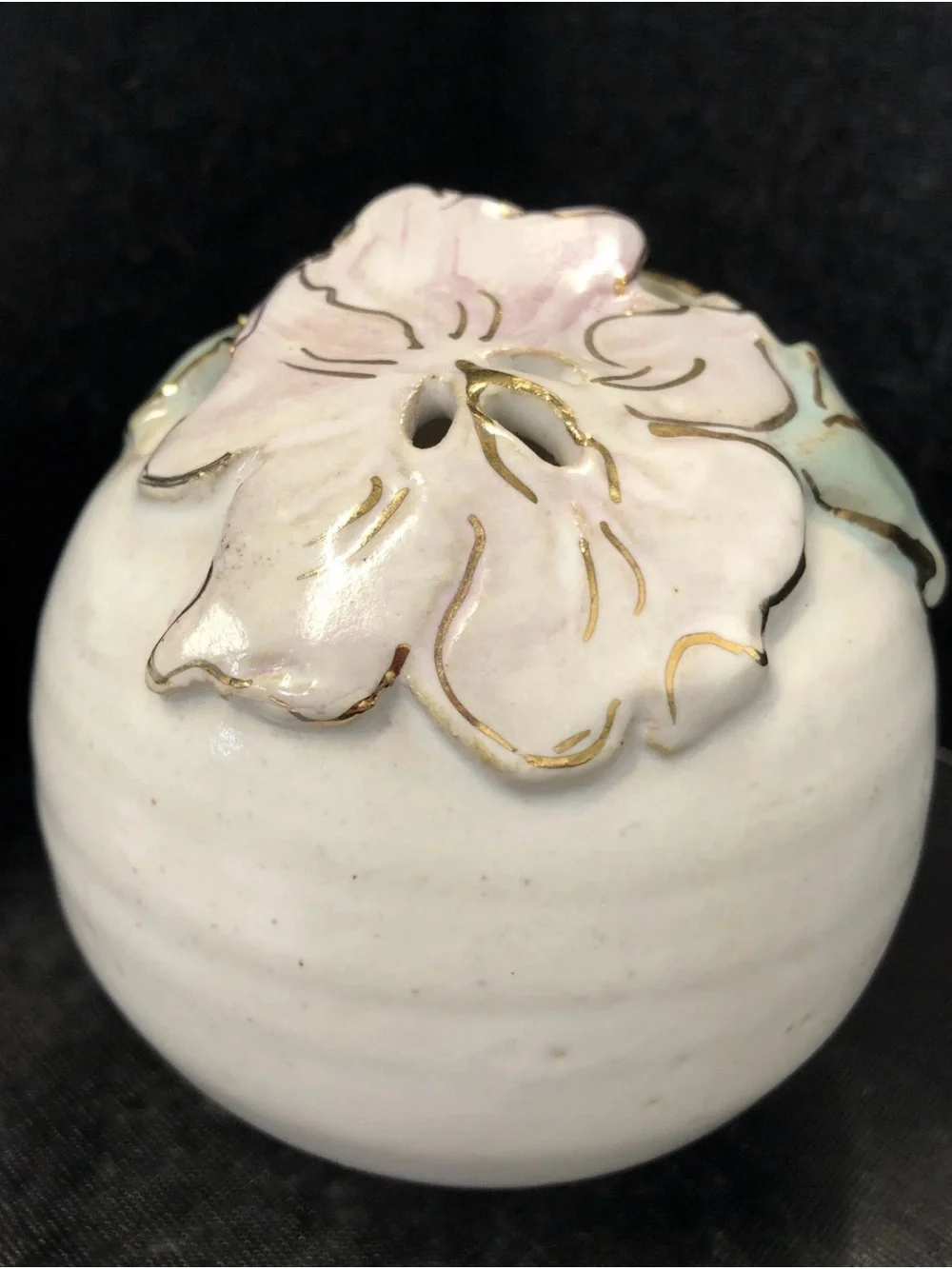Signed Ruby Glick Vintage Ceramic Pottery Vase Flower Design Pastel/Gold Colors